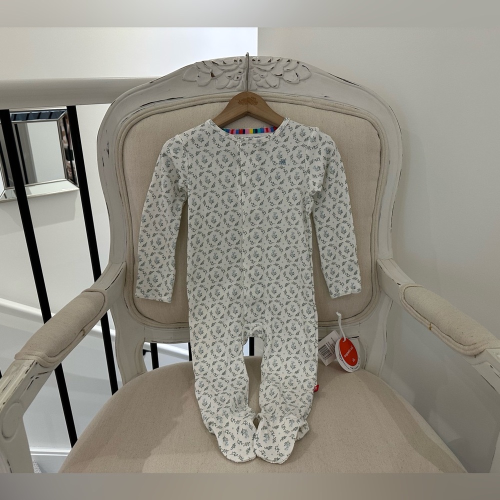 🦢 3~6 Mth Organic Magnetic Me "Eloise" Cotton Baby Footie NWT *last One*